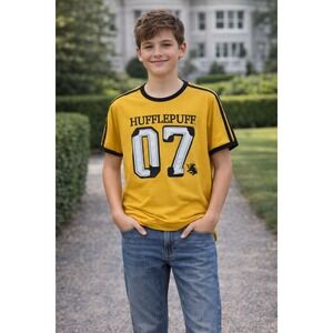 Harry Potter Hufflepuff Size M‎ Yellow Quidditch Diggory Ringer T-Shirt Hogwarts